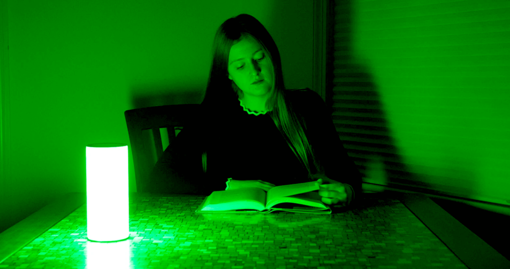 Green light therapy for pain relief