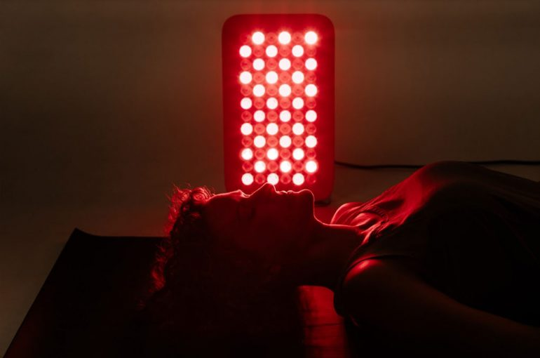 what-is-infrared-light-therapy-does-it-actually-work-4-best