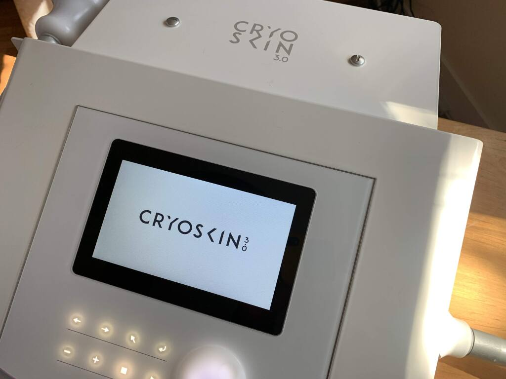 Cryoskin machine