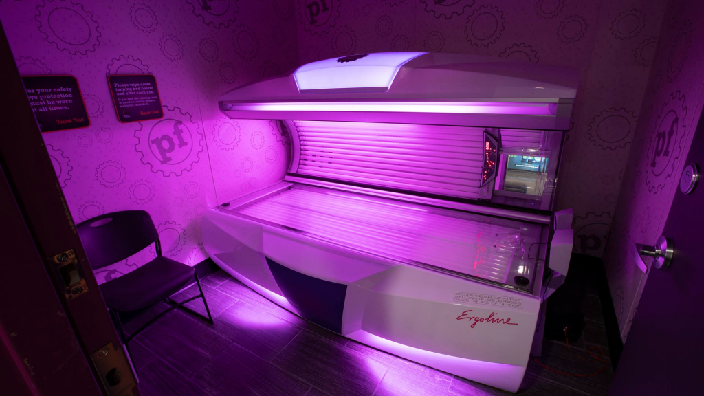 Planet Fitness Tanning Benefits & Dangers