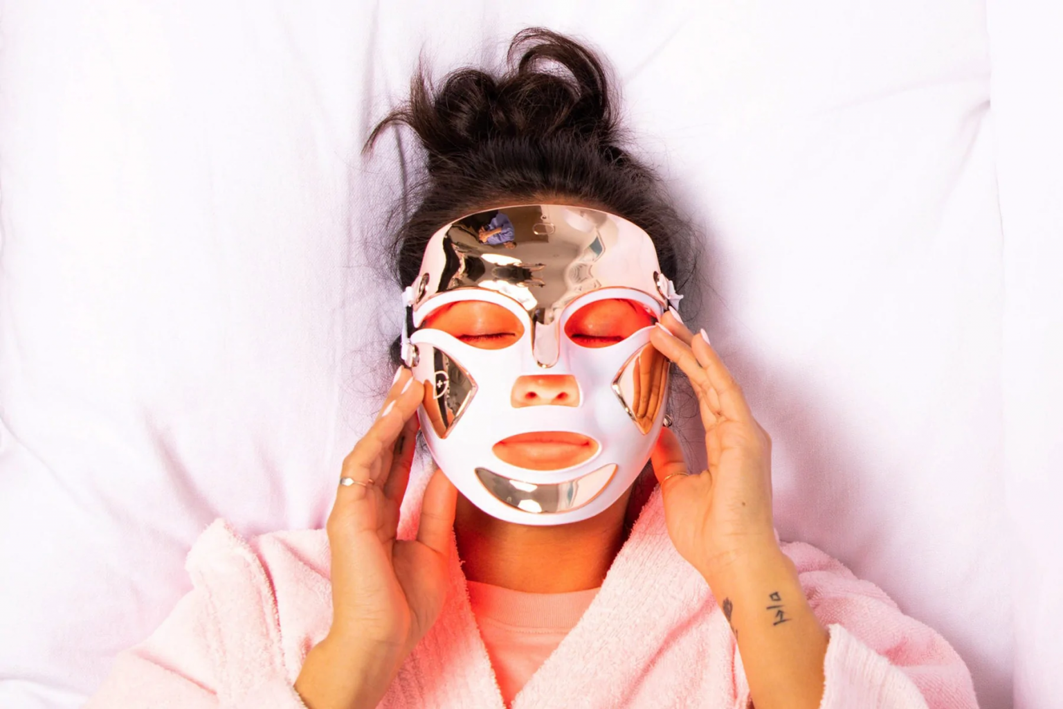 Red Light Therapy For Face Best Devices & Before/After Results