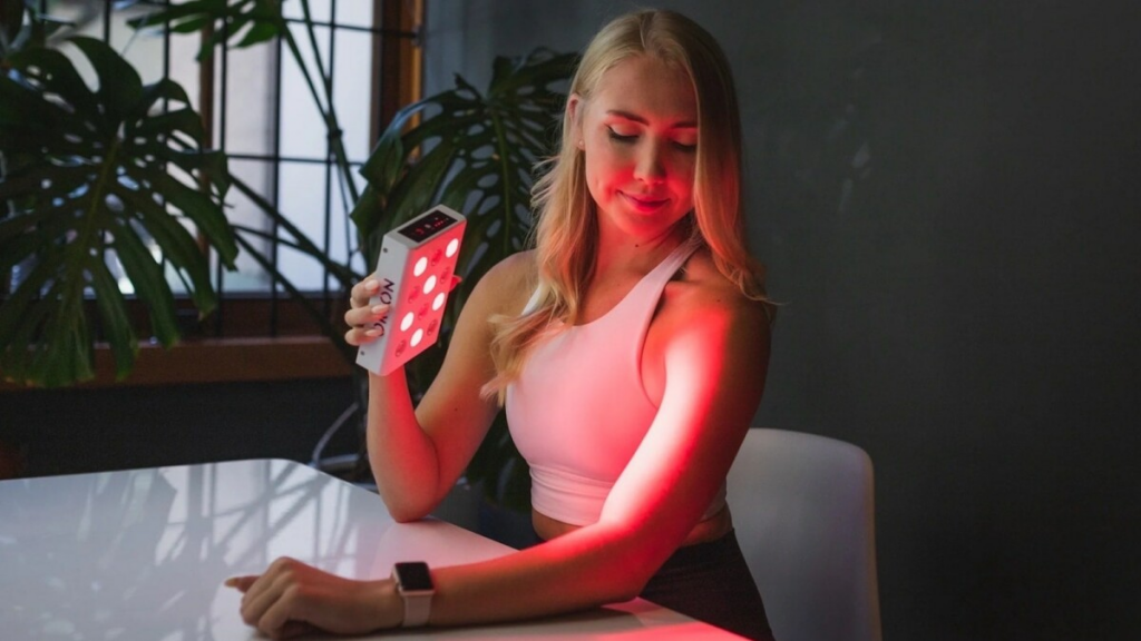 How to get the most out of red light therapy for skin firm